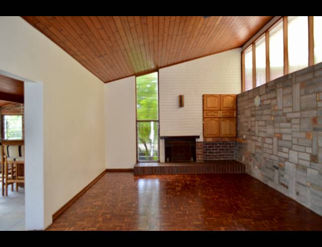 8 BEDROOM FREEHOLD FOR SALE IN WESTVILLE
